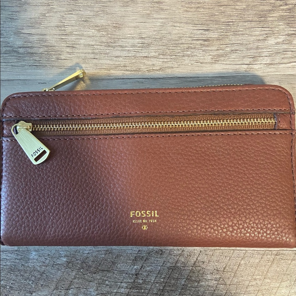 Fossil Cow Hide Snap Wallet